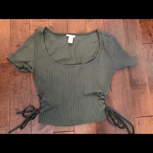 H&M crop top shirt